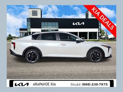 New 2025 Kia K4 EX