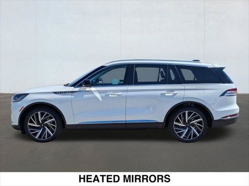 Used 2025 Lincoln Aviator Reserve w/ Equipment Group 201A AWD/4WD image 2