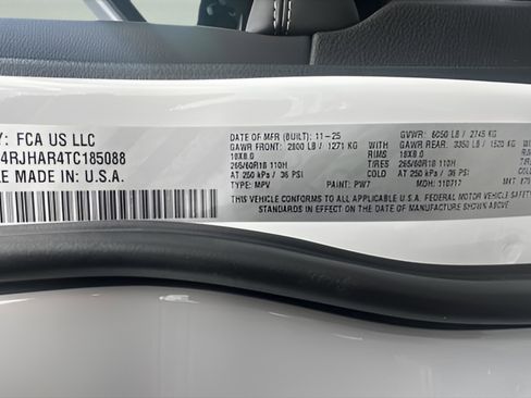 New 2026 Jeep Grand Cherokee Altitude image 10