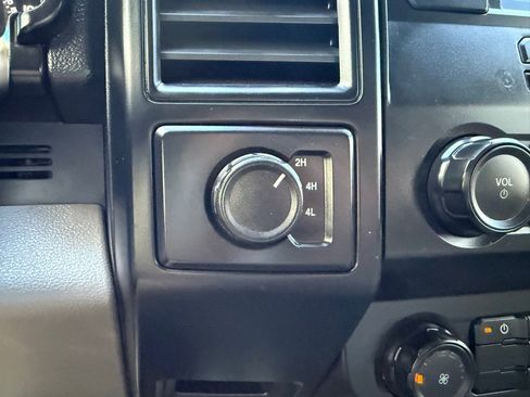 Used 2020 Ford F150 XL w/ Trailer Tow Package image 28