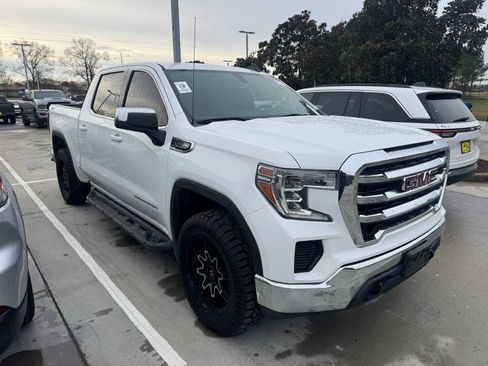 Used 2020 GMC Sierra 1500 SLE w/ SLE Value Package image 2