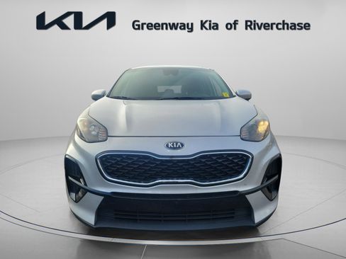 Used 2022 Kia Sportage LX image 2