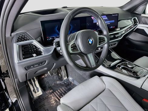 Certified 2024 BMW X5 sDrive40i w/ M Sport Package RWD image 9