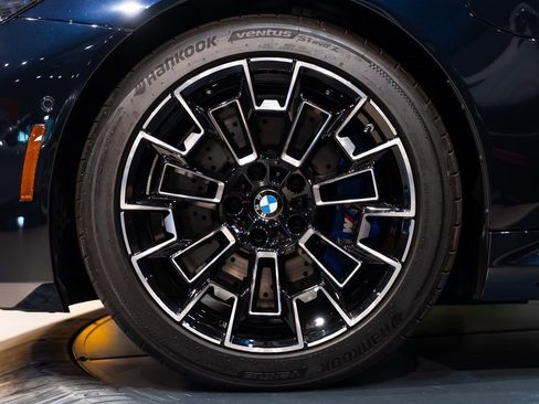 Used 2025 BMW M5 Touring image 12