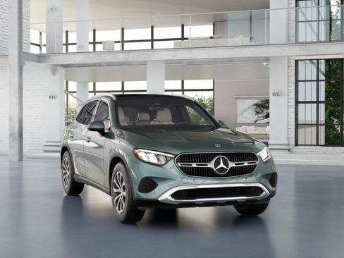 Used 2026 Mercedes-Benz GLC 300 4MATIC image 9