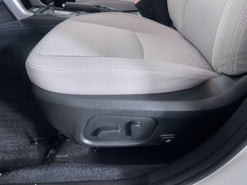 Used 2017 Subaru Forester 2.5i Premium w/ All-Weather Package image 13