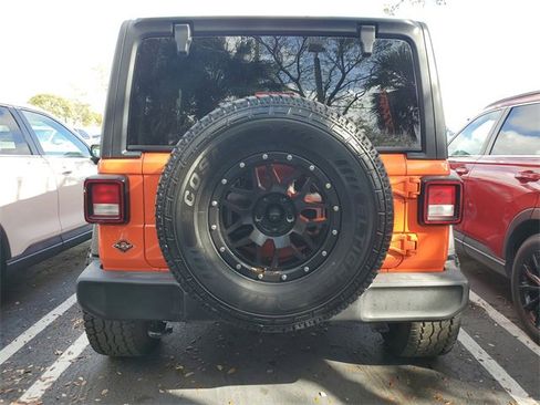 Used 2023 Jeep Wrangler Sport S image 4