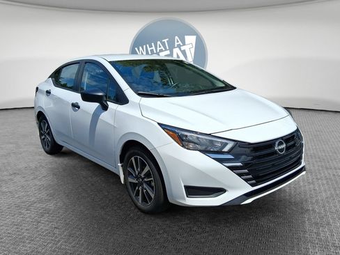 Used 2025 Nissan Versa S w/ S Plus Package FWD image 1