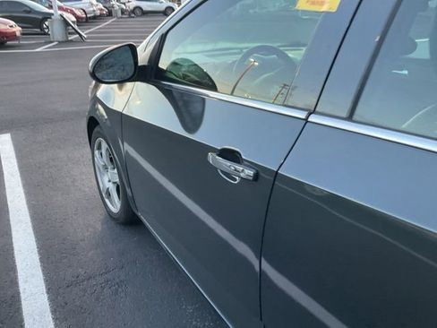 Used 2015 Chevrolet Sonic LTZ image 8