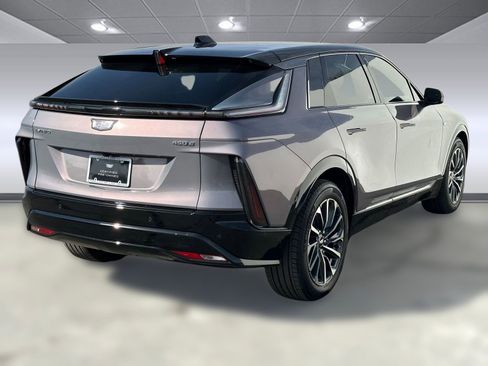 Certified 2024 Cadillac Lyriq Sport image 8