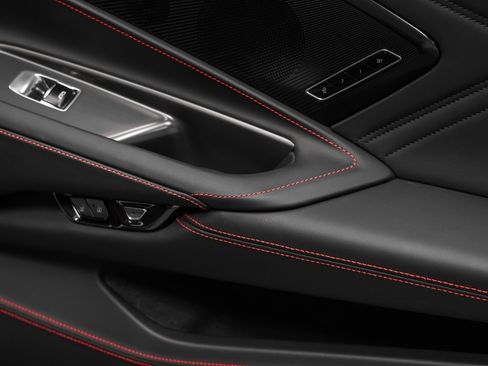 Used 2025 Chevrolet Corvette Z06 image 21