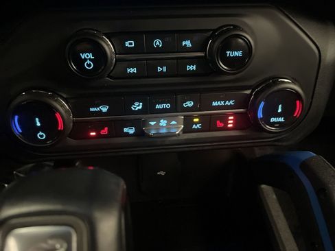 Used 2022 Ford Bronco Outer Banks image 12