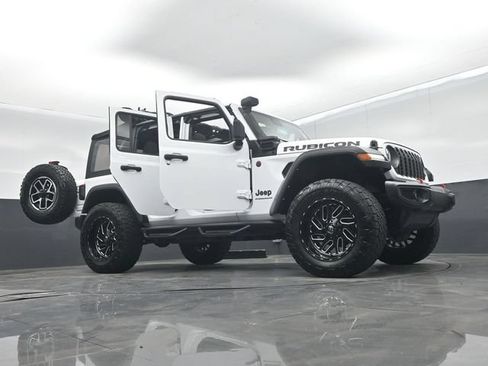 Used 2024 Jeep Wrangler Unlimited Rubicon AWD/4WD image 72