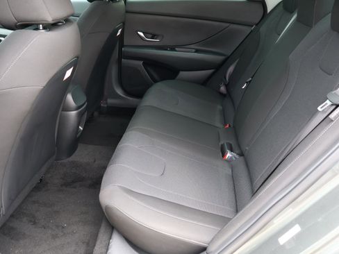 Certified 2026 Hyundai Elantra SE FWD image 19