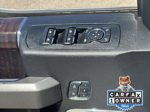 Used 2017 Ford F150 Platinum w/ Equipment Group 701A Luxury AWD/4WD image 22