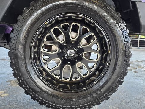 Used 2018 Jeep Wrangler Unlimited Sport S AWD/4WD image 40