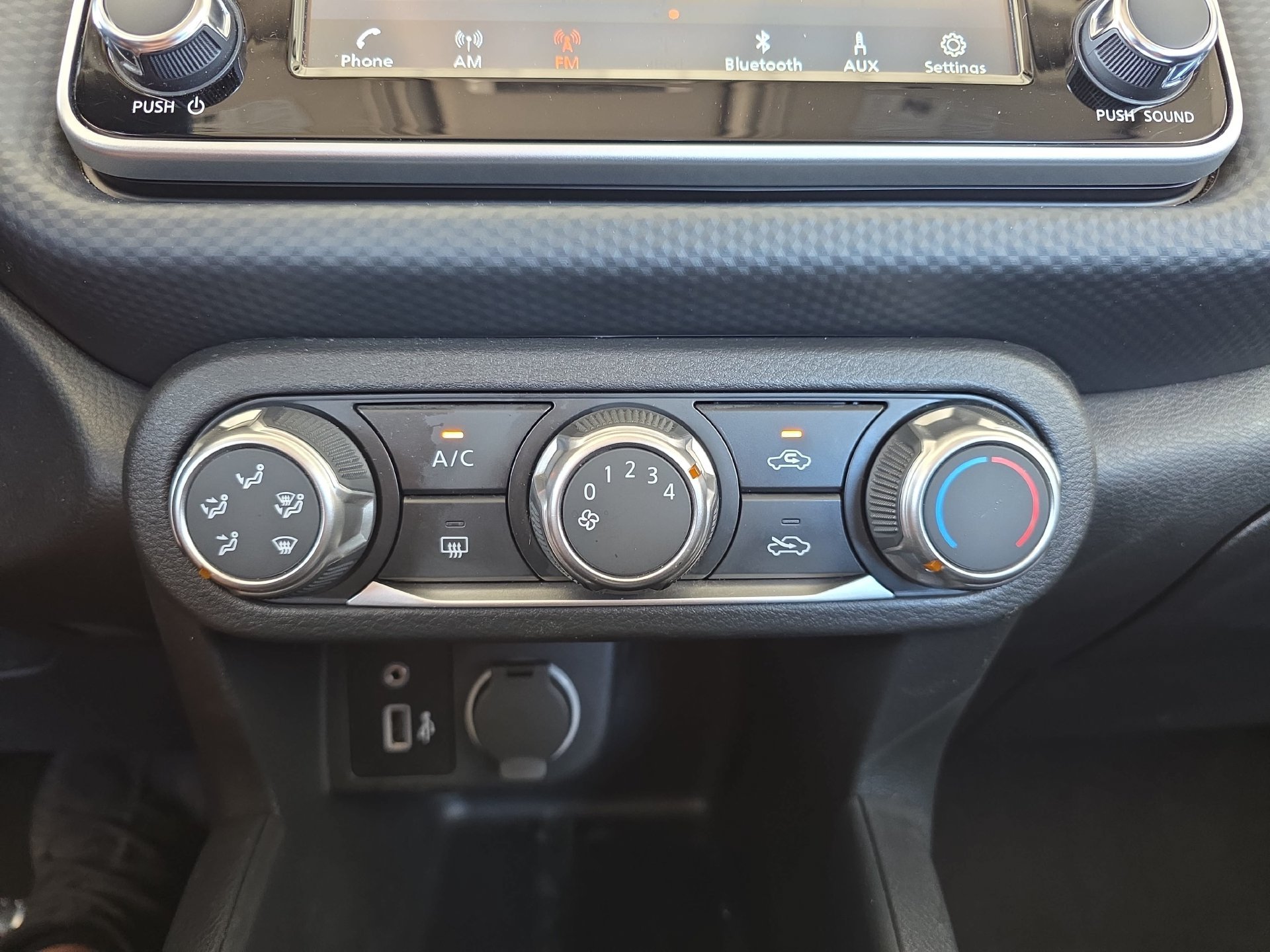 Certified 2025 Nissan Kicks Play S FWD image 23