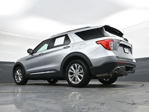 Used 2021 Ford Explorer Limited w/ Equipment Group 301A image 38