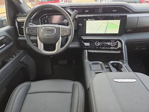 New 2026 GMC Sierra 3500 Denali w/ Denali Reserve Package image 9