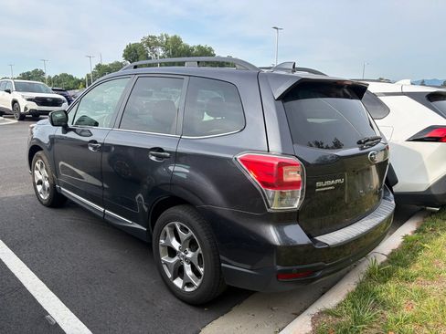 Used 2018 Subaru Forester 2.5i Touring w/ Popular Package #2 AWD/4WD image 4