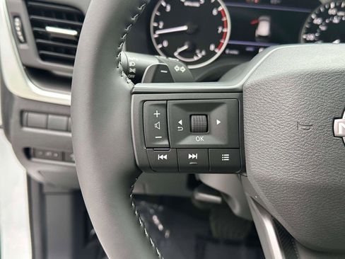 Used 2026 Nissan Rogue SV image 20