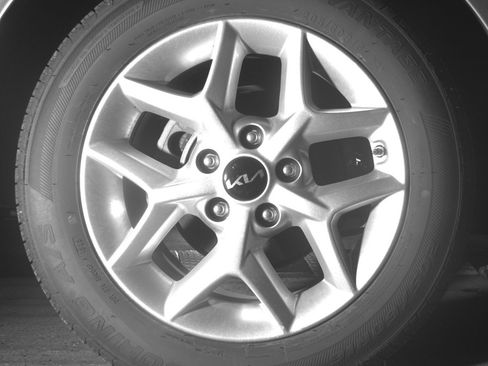Used 2025 Kia Soul LX w/ LX Technology Package FWD image 15