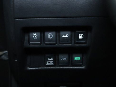 Used 2019 Nissan Rogue SV image 27