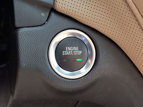 Used 2022 Chevrolet Equinox Premier image 23