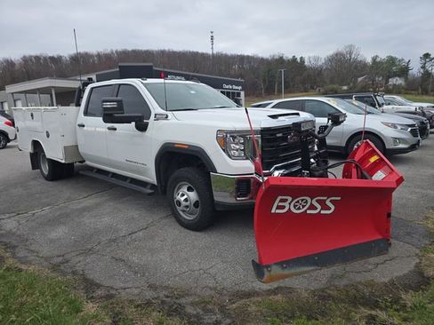 Used 2022 GMC Sierra 3500 Pro w/ Convenience Package image 7