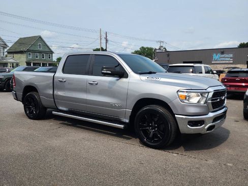 Used 2022 RAM 1500 Big Horn AWD/4WD image 6