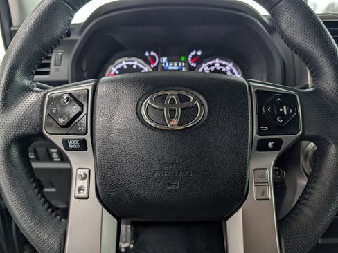 Used 2022 Toyota 4Runner TRD Sport image 18
