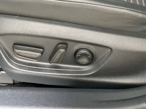 Used 2024 Toyota Camry SE image 16