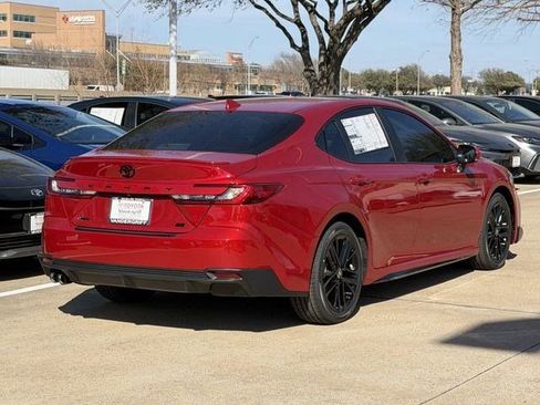 New 2026 Toyota Camry SE image 4