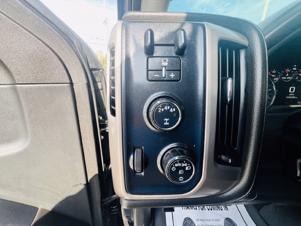 Used 2018 GMC Sierra 3500 Denali w/ Duramax Plus Package AWD/4WD image 20