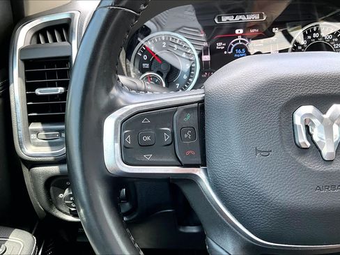 Used 2022 RAM 1500 Laramie AWD/4WD image 27