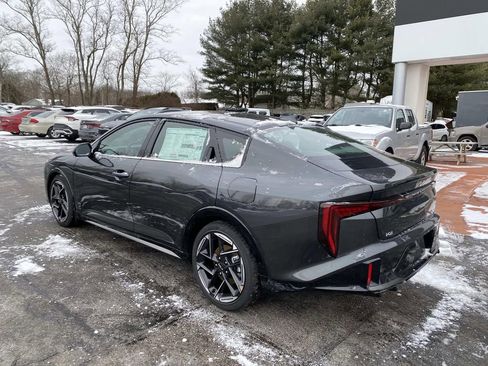 New 2025 Kia K4 GT-Line image 3