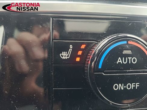 Used 2024 Nissan Pathfinder SL w/ SL Premium Package image 41