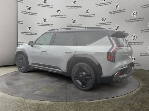 New 2026 Kia EV9 GT-Line image 3