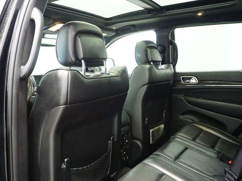 Certified 2017 Jeep Grand Cherokee Overland image 24