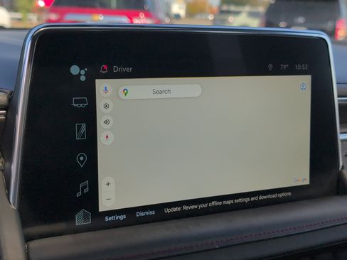 Used 2023 Chevrolet Suburban RST w/ Luxury Package image 15