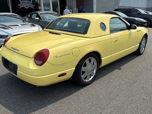 Used 2002 Ford Thunderbird RWD image 10