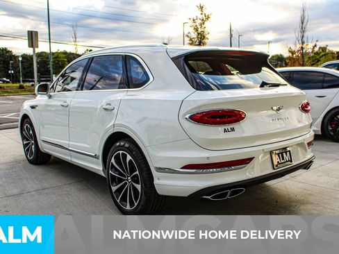 Used 2023 Bentley Bentayga image 5