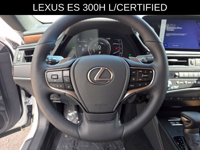 Used 2025 Lexus ES 300h w/ Premium Package FWD image 26