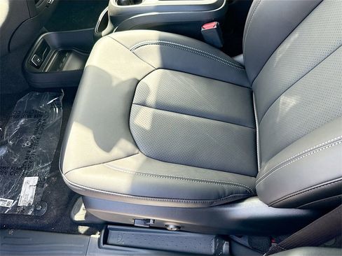 New 2026 Chrysler Pacifica Select image 19