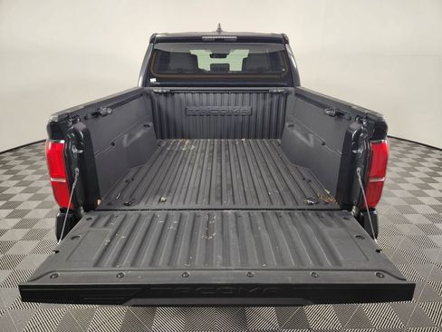 Used 2024 Toyota Tacoma SR5 AWD/4WD image 21