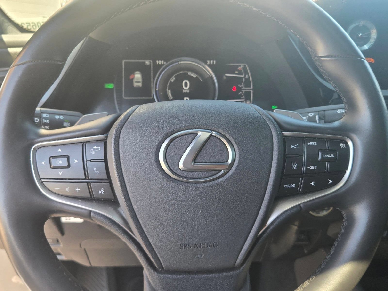 Used 2025 Lexus ES 300h w/ Premium Package FWD image 28