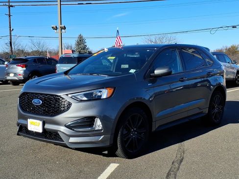Certified 2023 Ford Edge ST-Line image 3