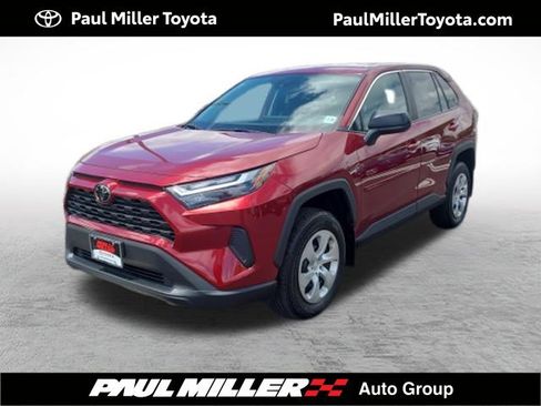 Certified 2023 Toyota RAV4 LE AWD/4WD image 1