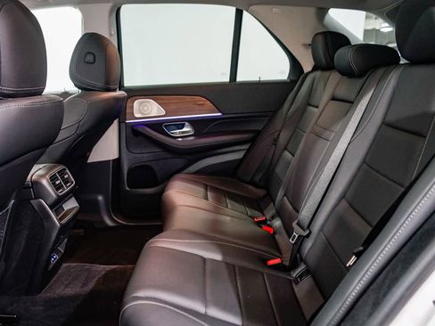 Used 2025 Mercedes-Benz GLE 350 4MATIC image 18