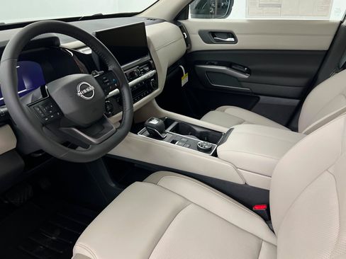 New 2026 Nissan Pathfinder SL image 15